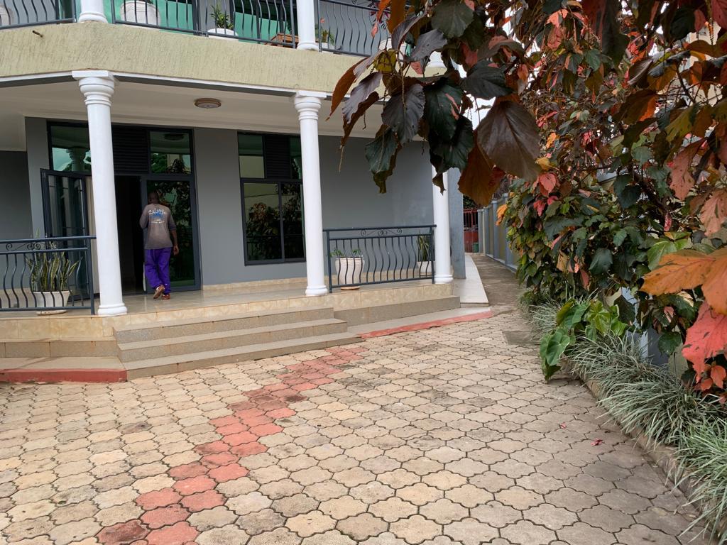GACURIRO HOUSE FOR RENT