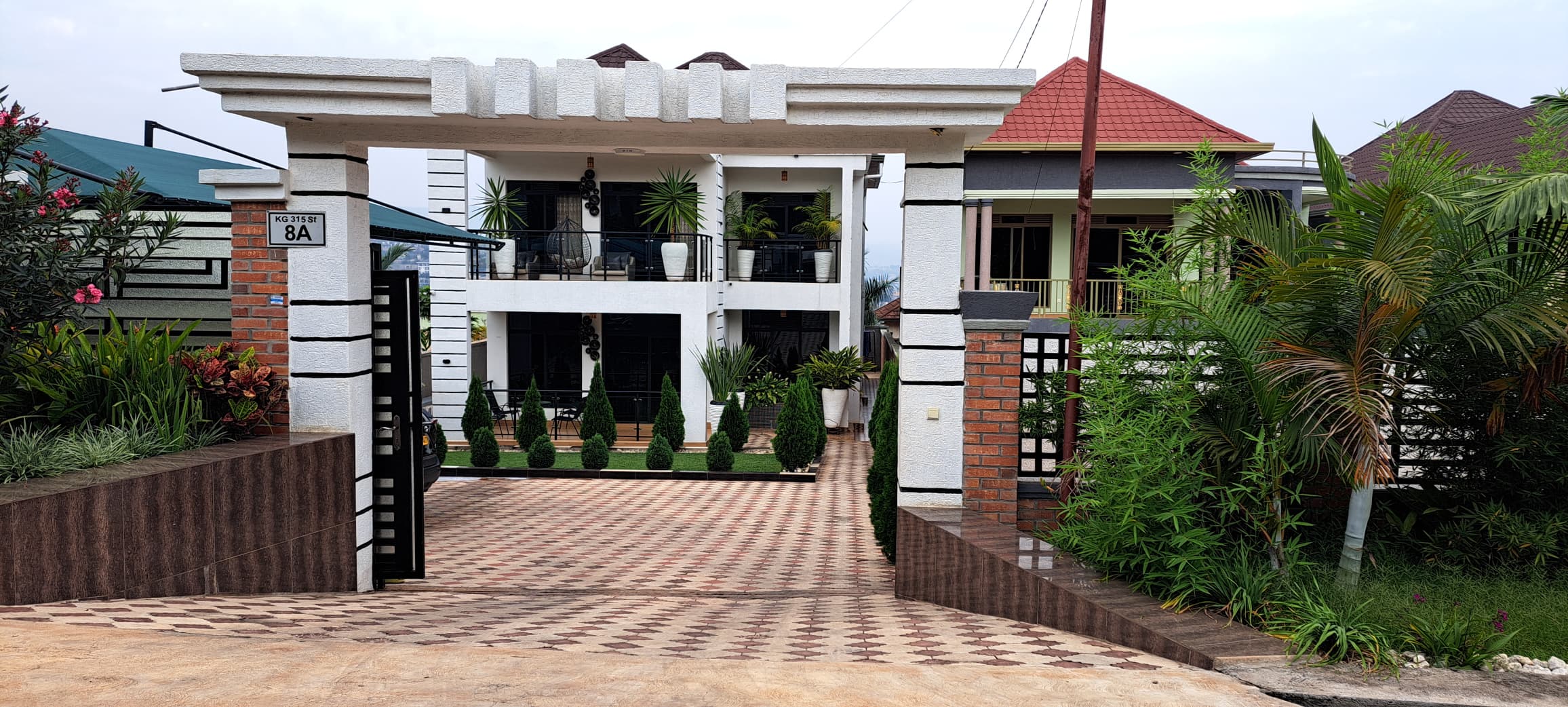 Spacious 6-Bedroom Apartment for Sale in Kibagabaga