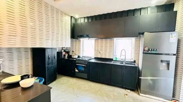 REBERO HOUSE FOR SALE - Image 4