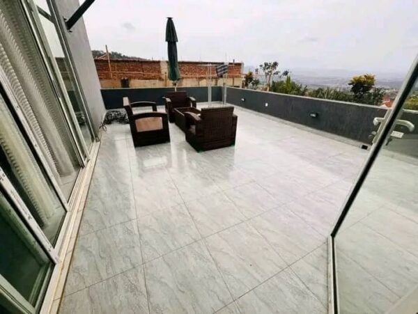REBERO HOUSE FOR SALE - Image 3