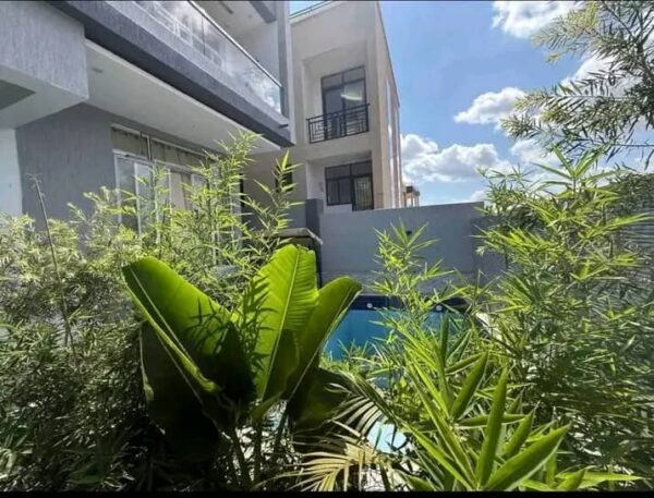 REBERO HOUSE FOR SALE - Image 2