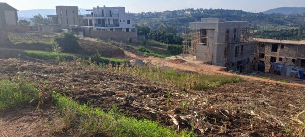 R4 PLOT FOR SALE IN KIBAGABAGA