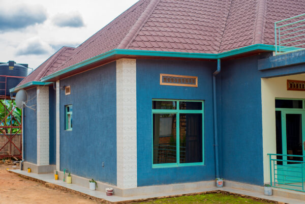 Spacious 5-Bedroom House on a 604 Sqm Plot – Ideal for Family Living - Image 5