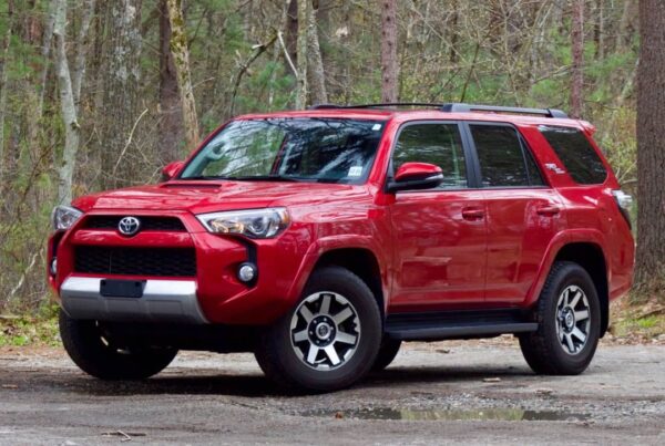 TOYOTA 4 Runner (Red) USA - Image 7