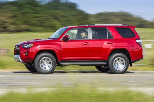 TOYOTA 4 Runner (Red) USA - Image 4